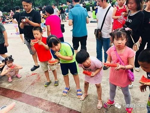 趣味吃瓜比赛图片,欢乐瞬间，瓜界争霸